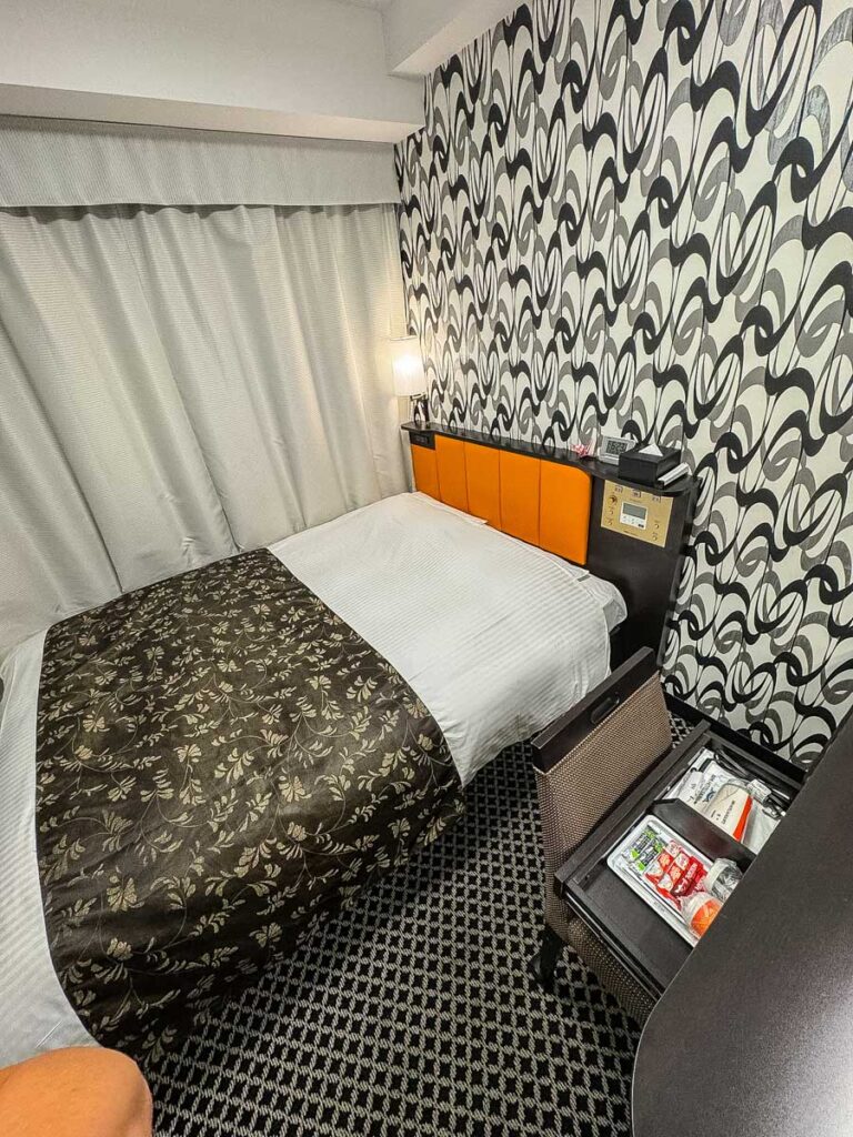 APA Hotel Fukuoka Tenjin Nishi - A typical Business Hotel