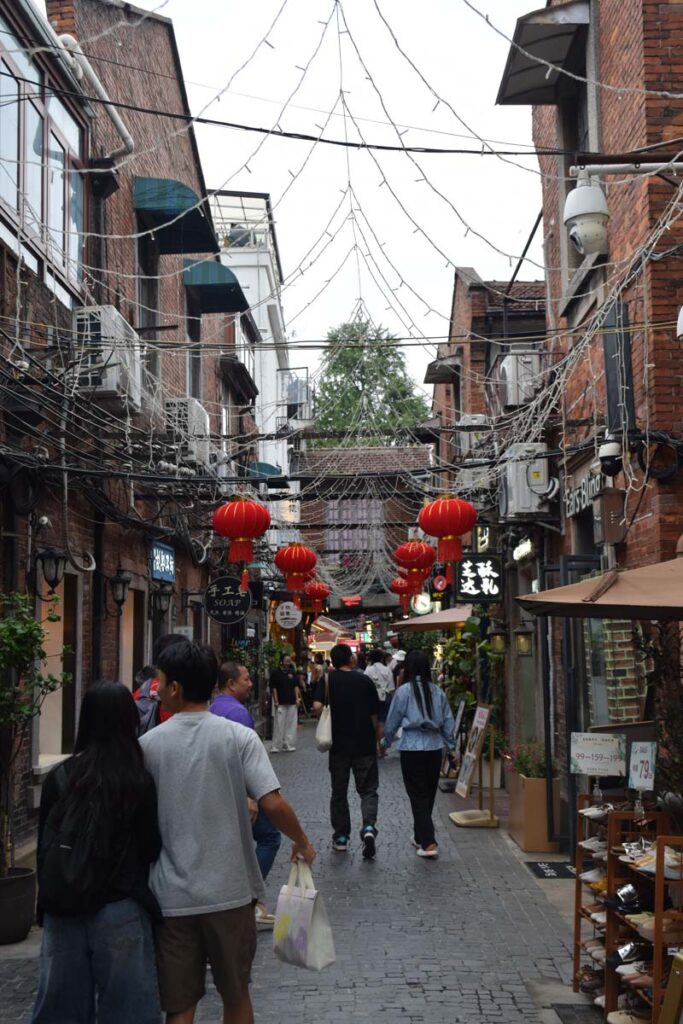 Tianzifang shopping