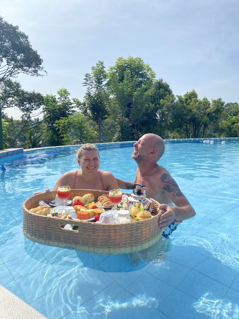 Floating breakfast in pool at Hotel Deli River and Restaurant Omlandia