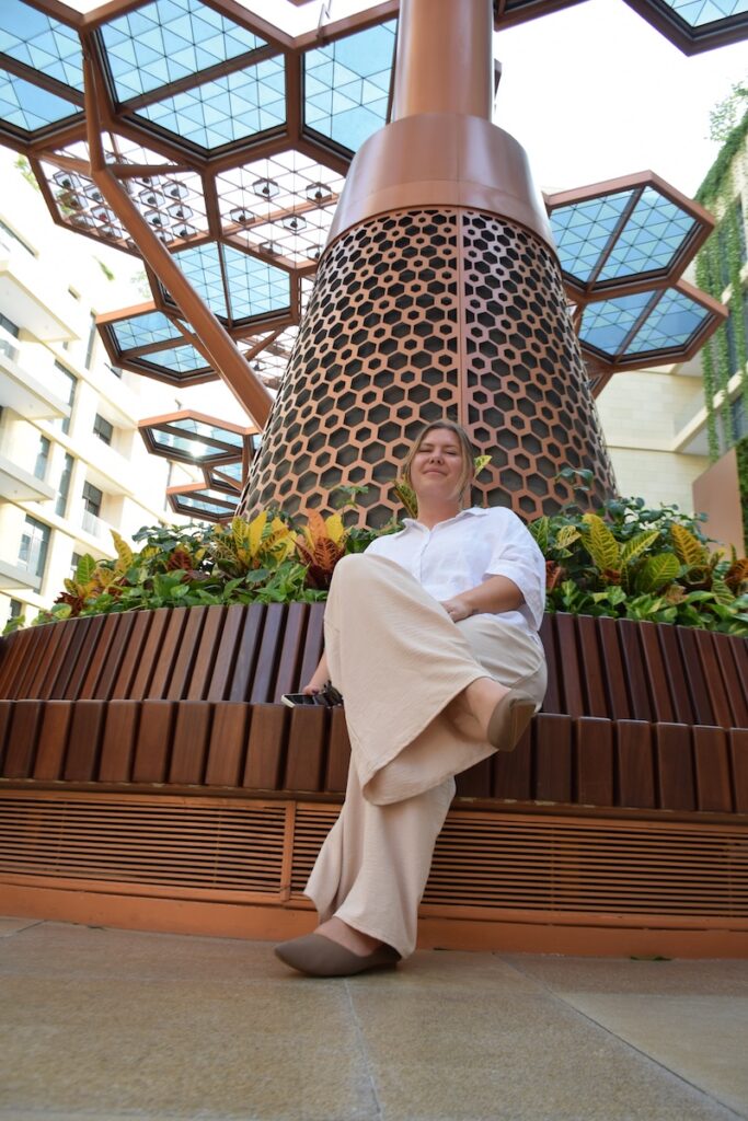 Outdoor air-conditioned Crystal Walk on Gewan Island, Doha
