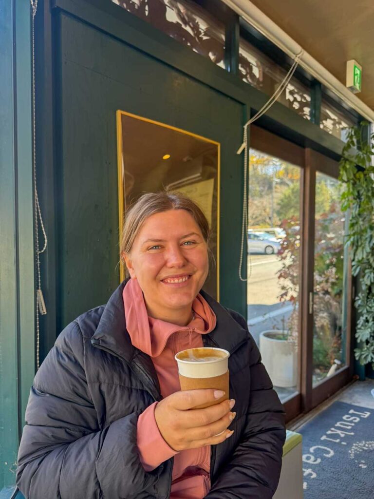 Coffee at TsukiCoffee before the climb