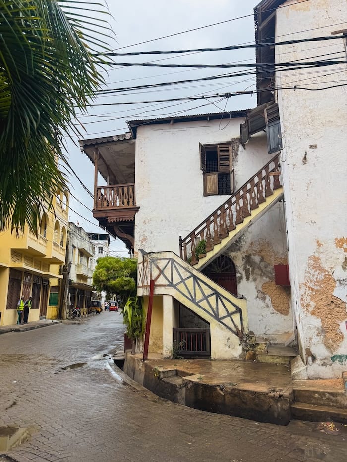 historic buildings in Mombasa Old Town