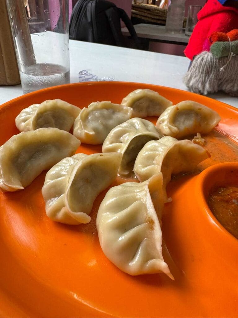 Momos